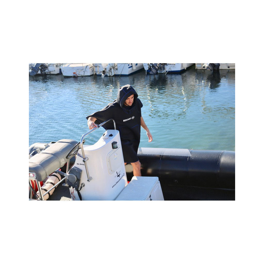 beuchat-poncho-1 - waterloverz.com Onlineshop für Tauchen, Schnorcheln, Schwimmen
