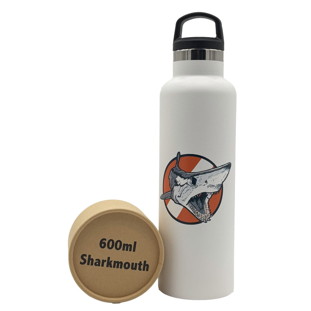 fish-tank-bottle-trinkflasche-600ml-shark-mouth - waterloverz.com Onlineshop für Tauchen, Schnorcheln, Schwimmen