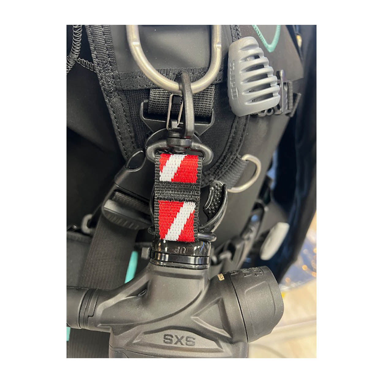 waterloverz-octopushalter-mit-clip-und-silikonring-test - waterloverz.com Onlineshop für Tauchen, Schnorcheln, Schwimmen