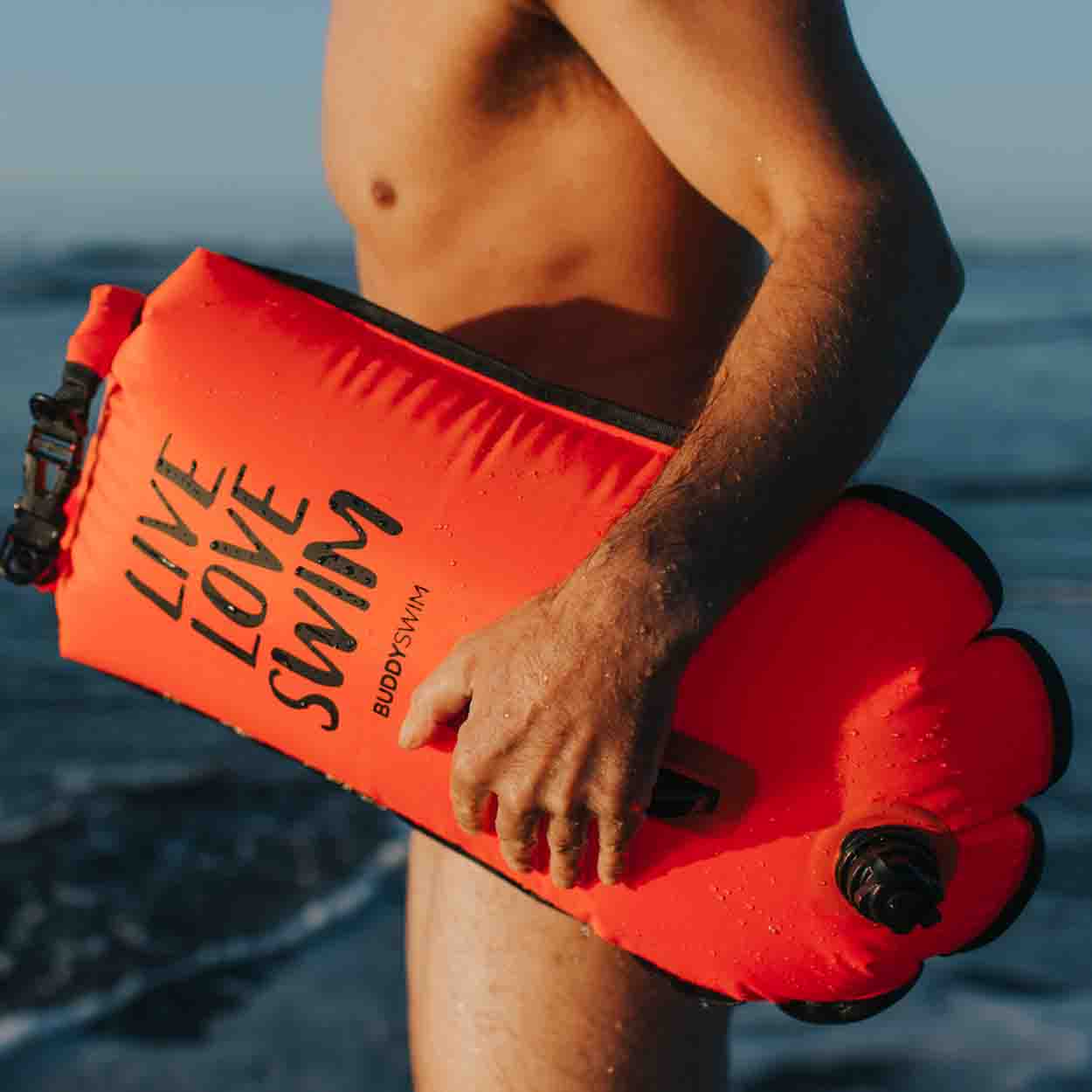 Buddyswim Schwimmboje mit DryBag 28l